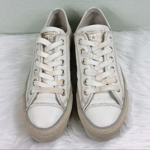 Converse white leather platform sneakers. Cute!